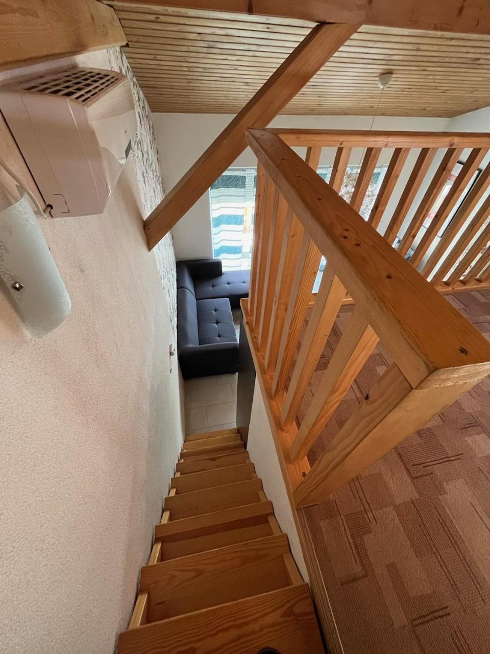 City Apartman Haz Балатонлеле Екстериор снимка
